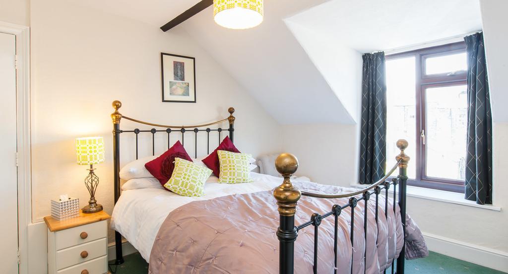 Rooms By Maes Y Mor Town Centre Aberystwyth Bilik gambar