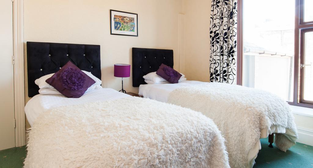 Rooms By Maes Y Mor Town Centre Aberystwyth Bilik gambar