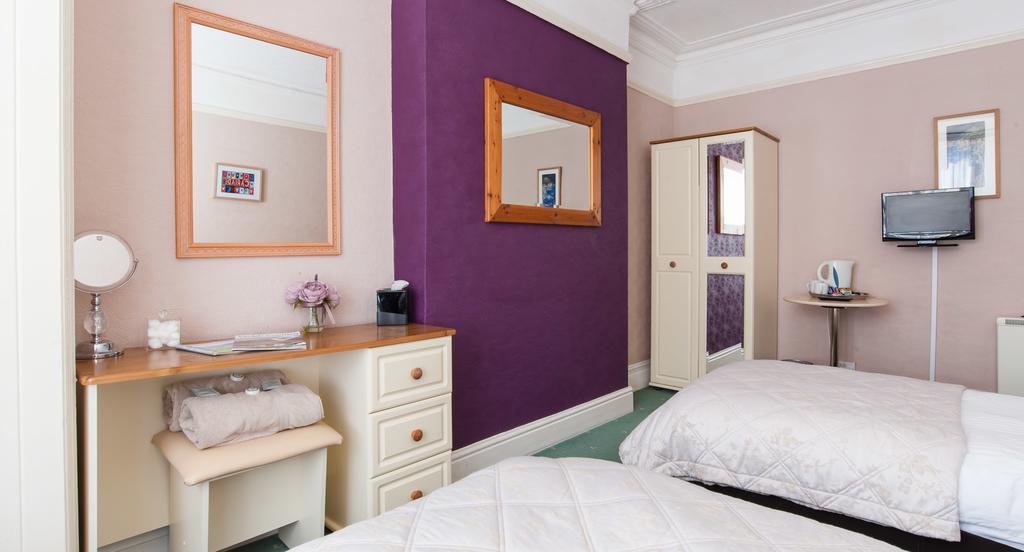 Rooms By Maes Y Mor Town Centre Aberystwyth Bilik gambar